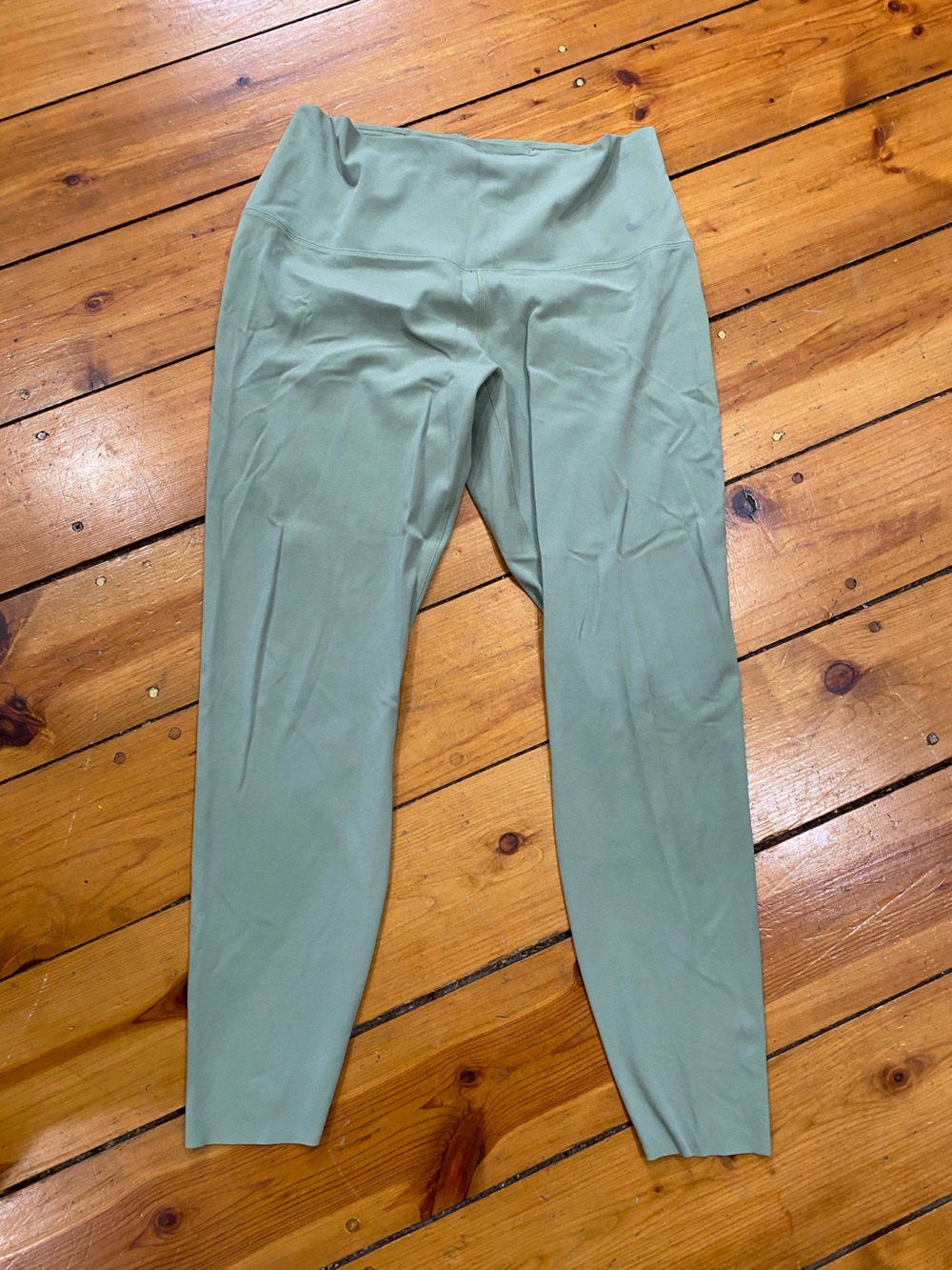 Nike zenvy Sage Green Leggings Large